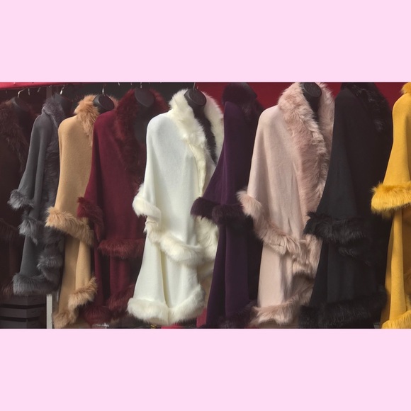 1 left! ELEGANT Taupe Faux Fur Layered Cape Coat - Picture 5 of 6